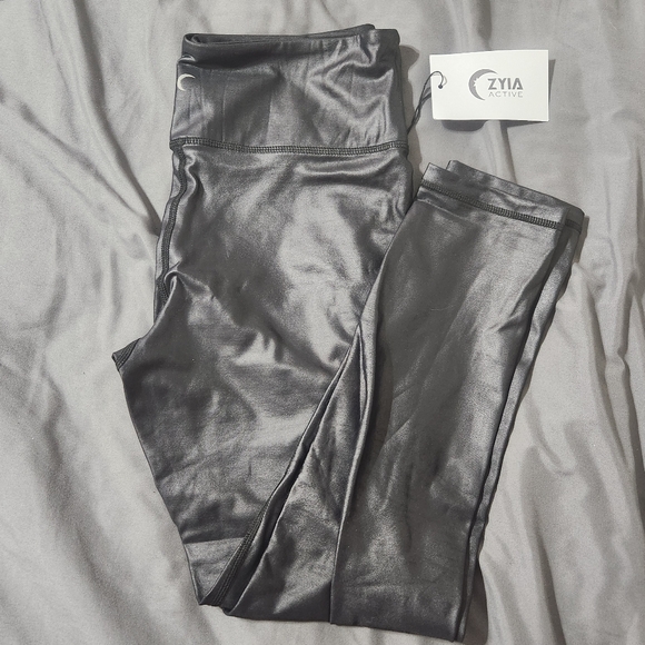 black metallic light n tight ZYIA leggings size 8-10 fits size 6-10 - Picture 2 of 5